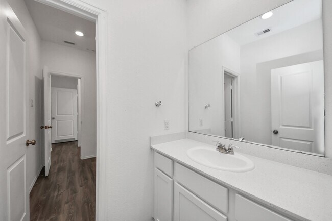 Building Photo - 7319 Bridal Ranch Dr