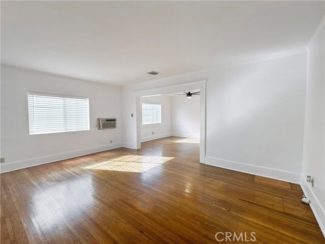 Building Photo - 209 Elm St