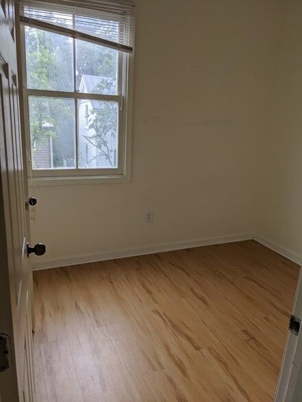 Bdr 2 - 48 America St