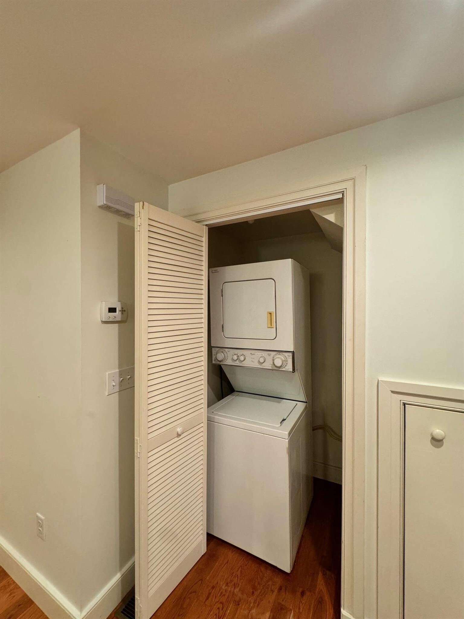 Building Photo - 50 Spring St