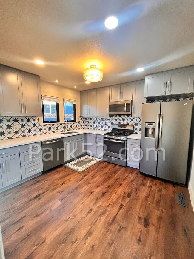 Building Photo - Beautiful Tacoma Single Family Home