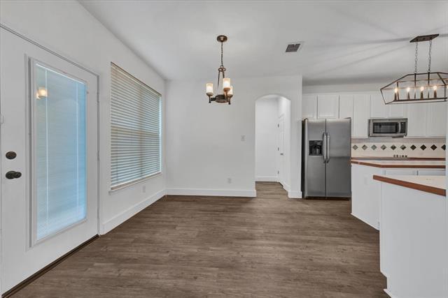 Building Photo - 3500 San Patricio Dr