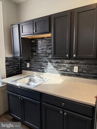 Building Photo - 6130 Locust St