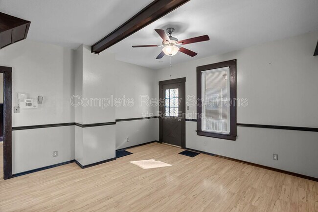 Building Photo - 409 Harrison Ave