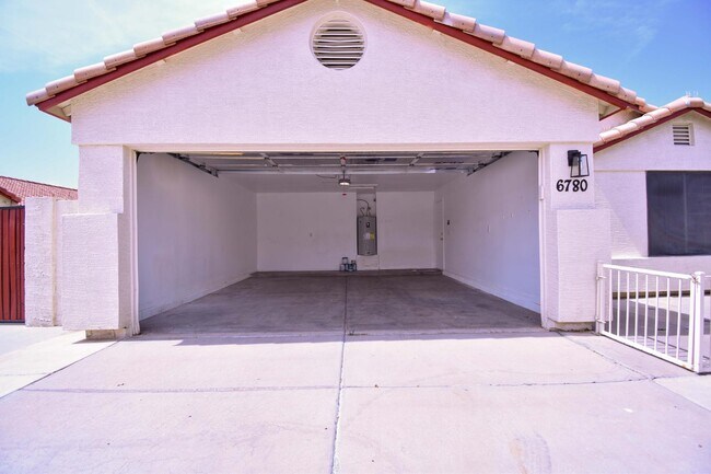 Building Photo - 6780 N 74th Dr