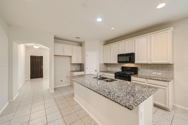 Building Photo - 303 Duroc Dr