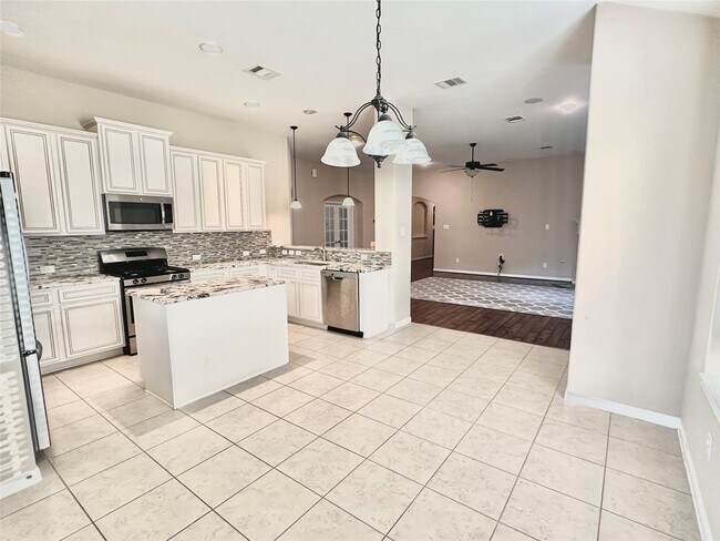Building Photo - 3877 Enchanted Timbers Ln