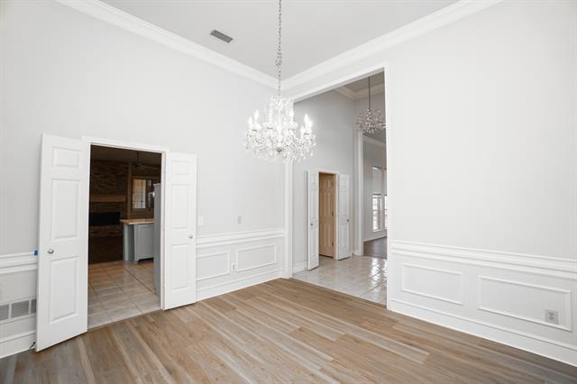 Building Photo - 3601 Dartmouth Cir