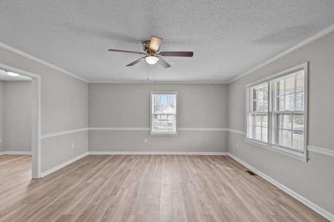 Building Photo - Cute Remodeled home in Cul-de-sac