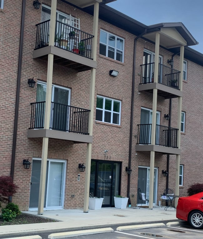 Building Photo - 720 Ohio Pike