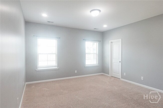 Building Photo - 70 Hazen Dr