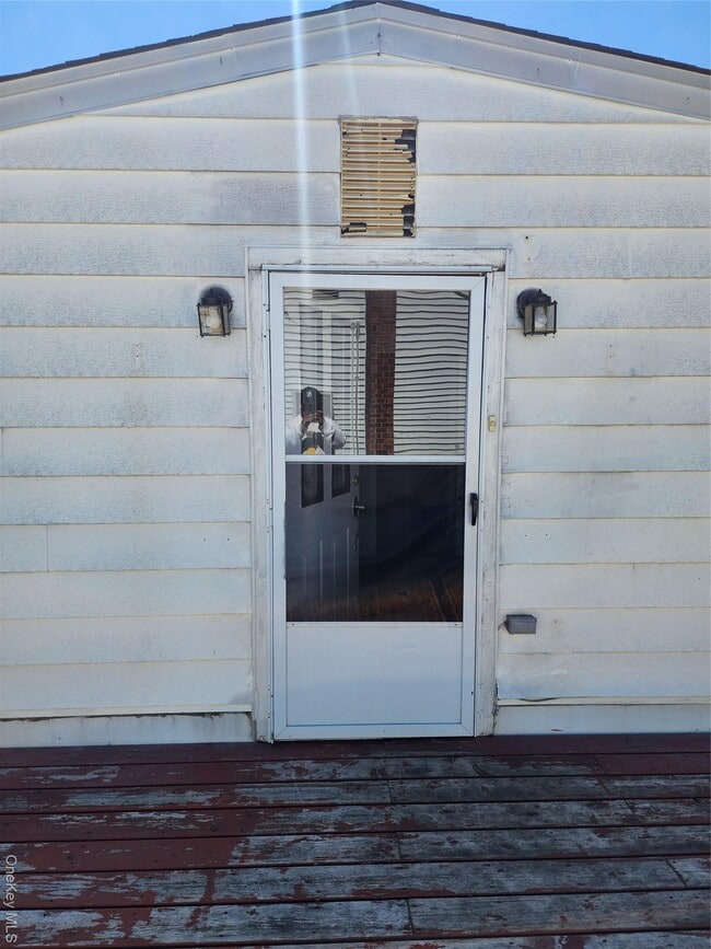 Building Photo - 441 Morris Dr