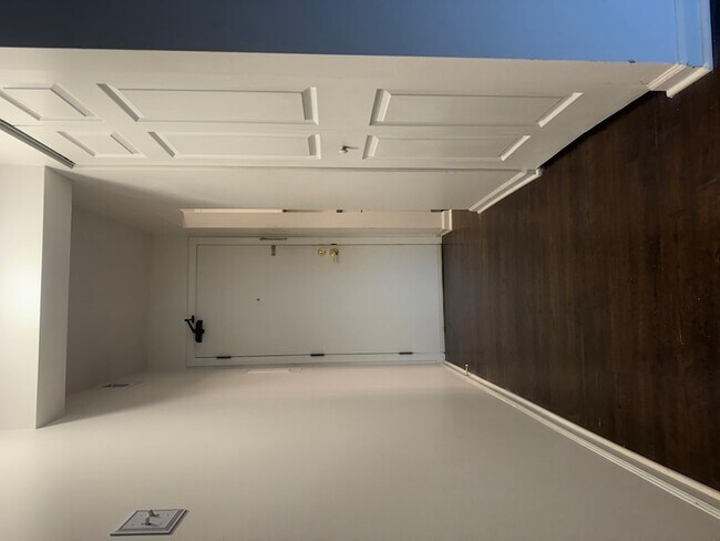 Building Photo - 675 Grove Terrace