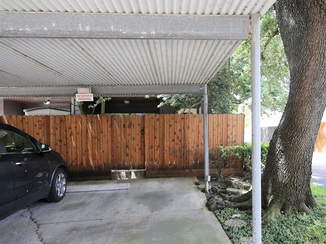 Building Photo - 2601 S Braeswood Blvd
