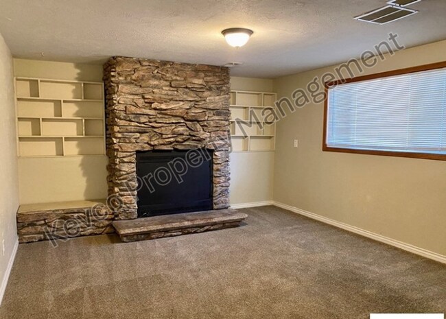 Building Photo - House with central AC!