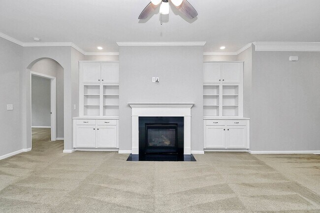 Building Photo - Residential Home located in premier 55+ Gated Community