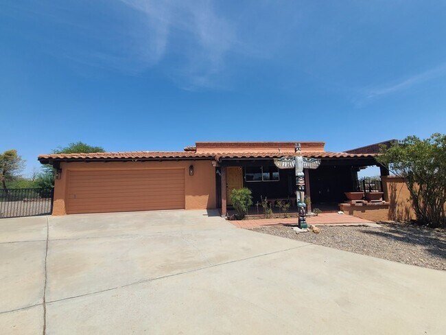 Building Photo - Beautiful 3bedroom 2 bathroom