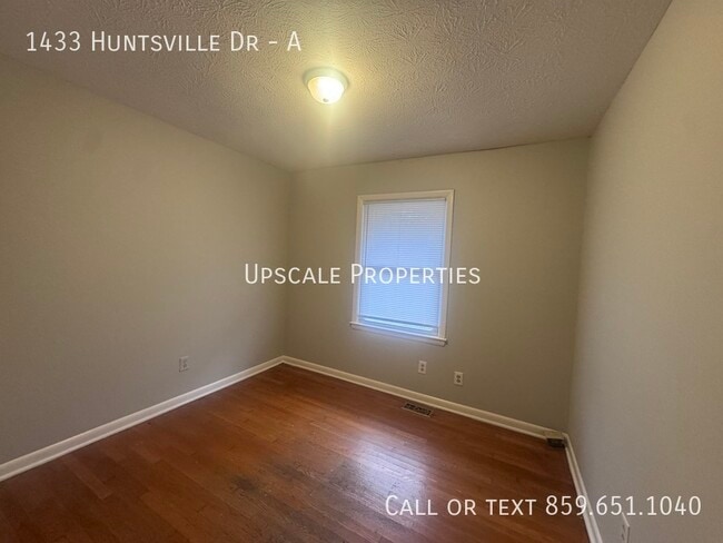 Building Photo - 1433 Huntsville Dr