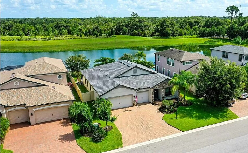 Building Photo - 727 129th St NE