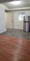 Building Photo - 221 N Vendome St