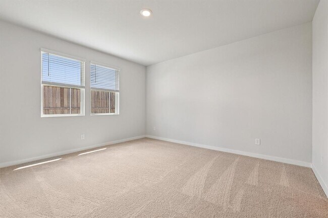 Building Photo - 133 Cutleaf