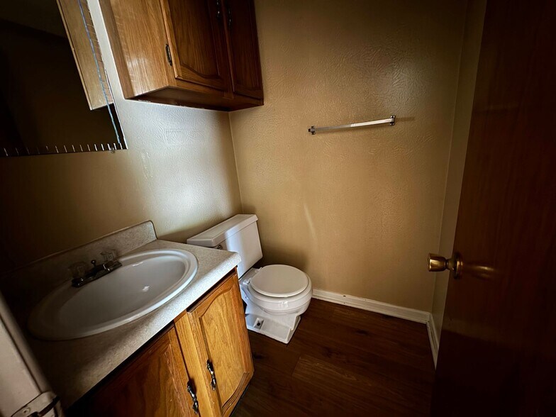 Building Photo - 1302 Covey Ln