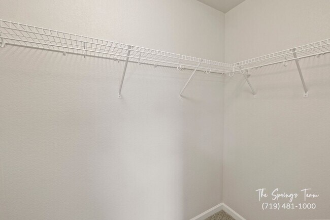 Building Photo - MODERN COMFORT IN LINCOLN COMMONS COMMUNIT...