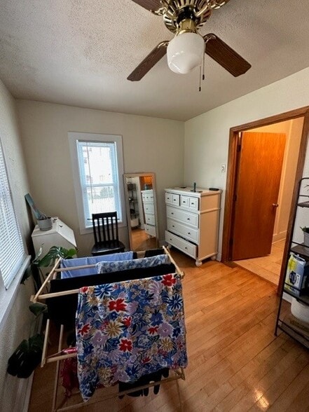 Office Area 1 - 2062 Ludington Ave