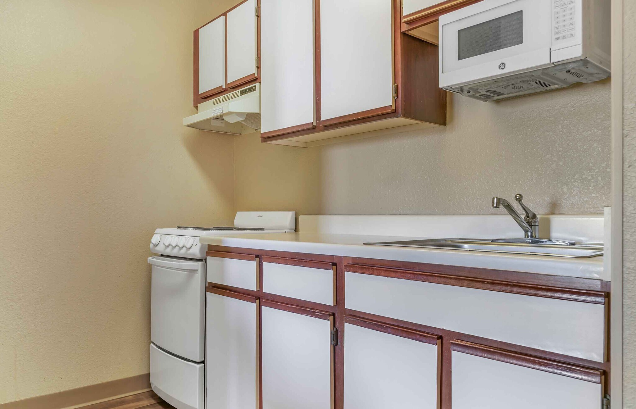 Building Photo - Furnished Studio-Detroit - Ann Arbor - University South