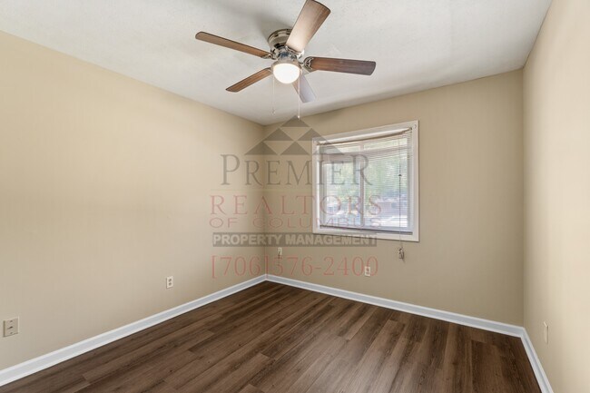 Building Photo - 520 Asa Dr