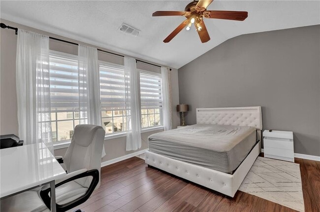 Building Photo - 13300 Morris Rd