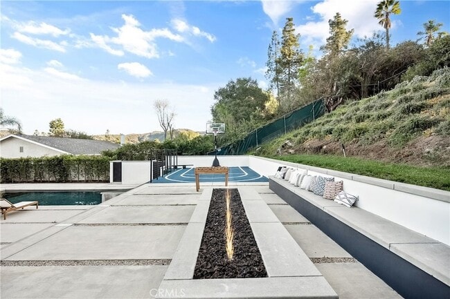 Building Photo - 4001 Coldstream Terrace