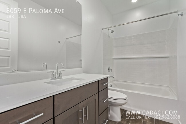 Building Photo - 8059 E Paloma Ave
