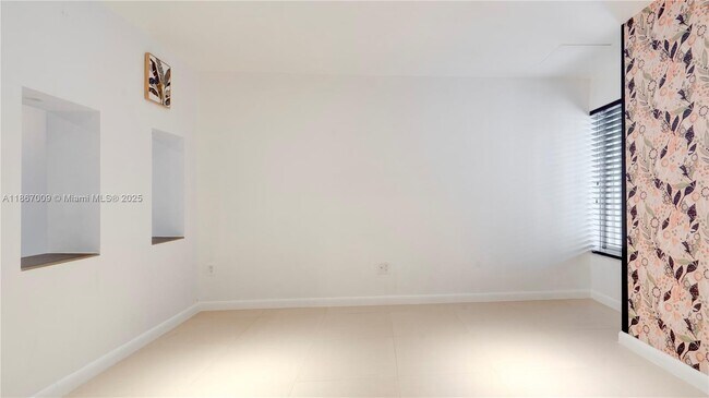 Building Photo - 10953 SW 75th St