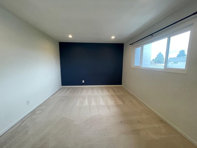 Building Photo - 34591 Bluestone Common