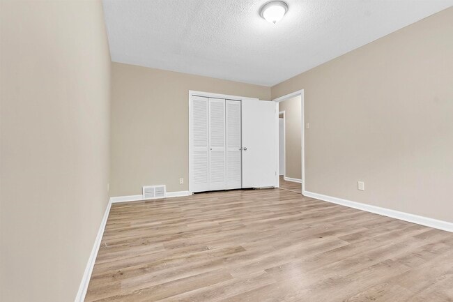 Building Photo - 5304 Haleville Rd