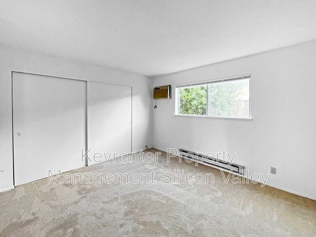 Building Photo - 889 Canfield Ct