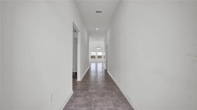 Building Photo - 4951 Worchester Dr