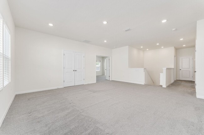 Building Photo - 1386 NW 132nd Cir