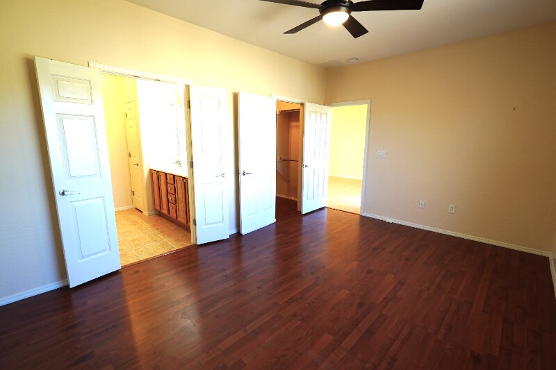 Building Photo - 2558 Divine Sky Dr