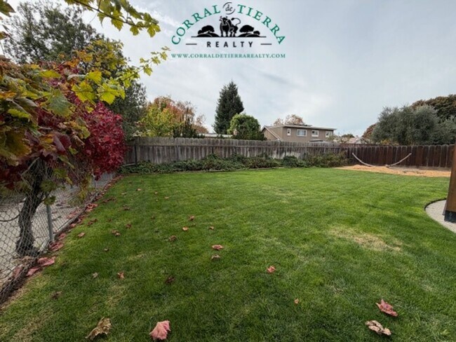 Building Photo - Stunning Single-Family Home in the Prestig...