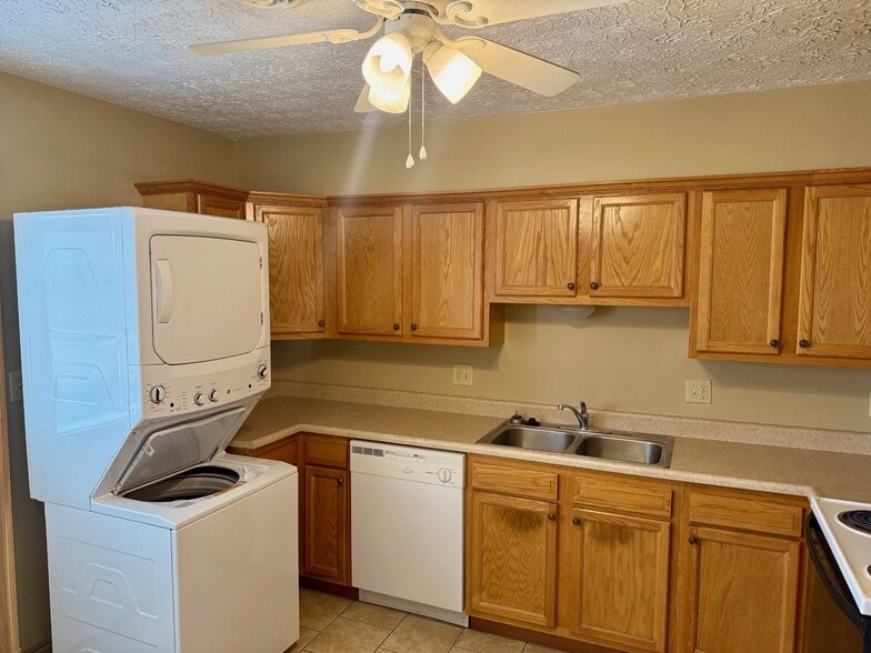 Building Photo - 2305 Adams Ave