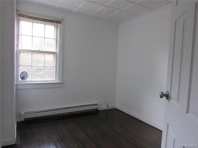 Building Photo - 225 Colden Hill Rd