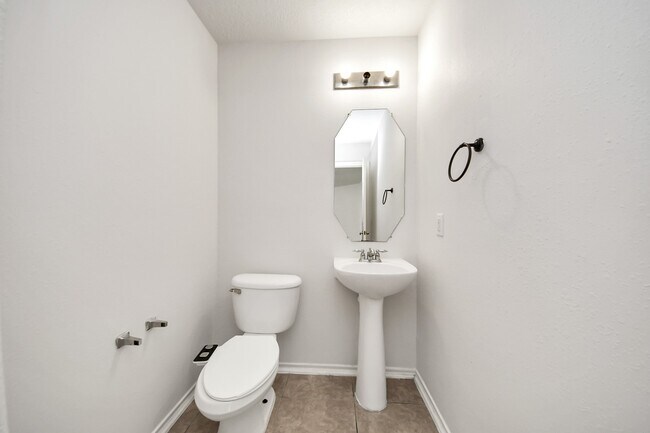 Building Photo - 6411 Bright Falls Ln