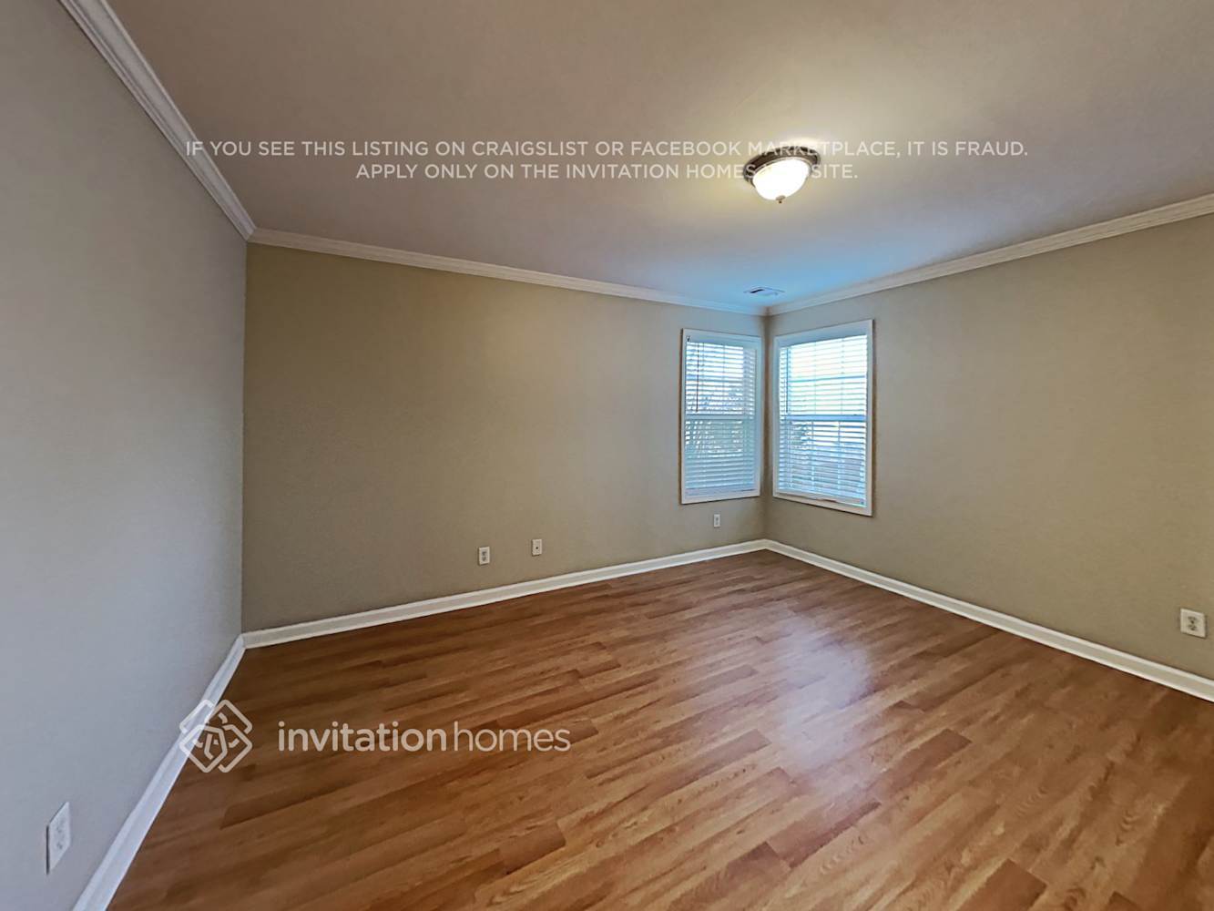 Building Photo - 325 Providence Rd