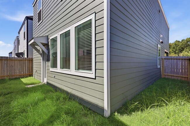 Building Photo - 7720 Inwood Grv Ln