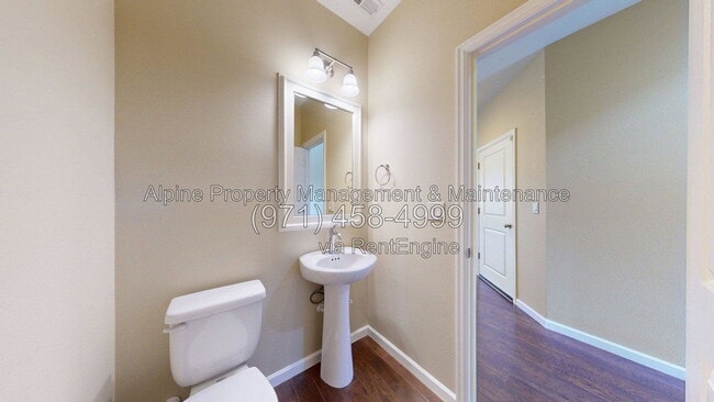 Building Photo - 9495 Northwest Ember Lane