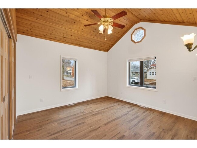 Building Photo - 4437 1st Ave S