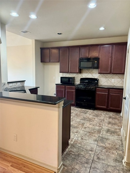 Building Photo - 3314 Selene Dr