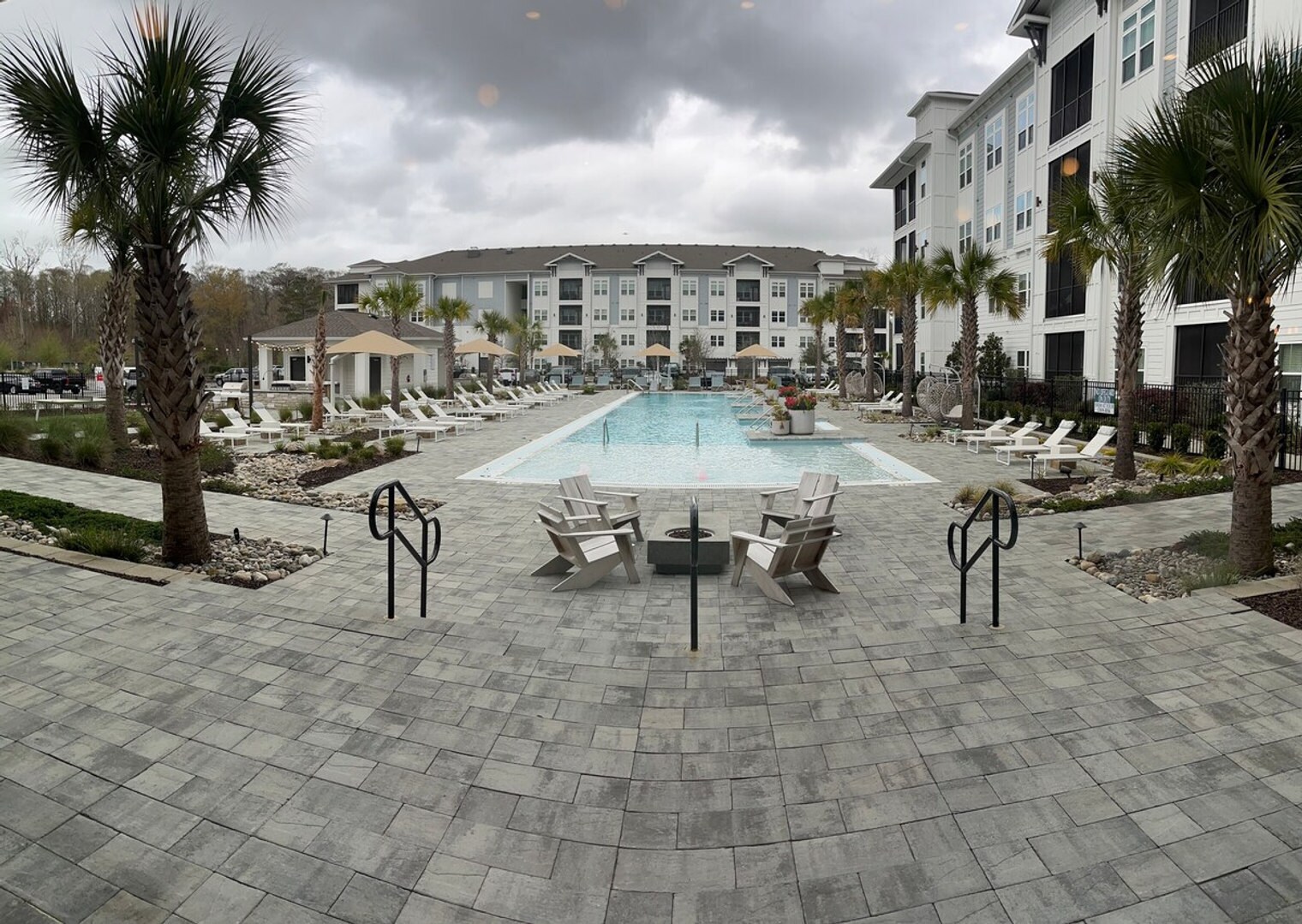 Building Photo - 3700 Ingleside Blvd